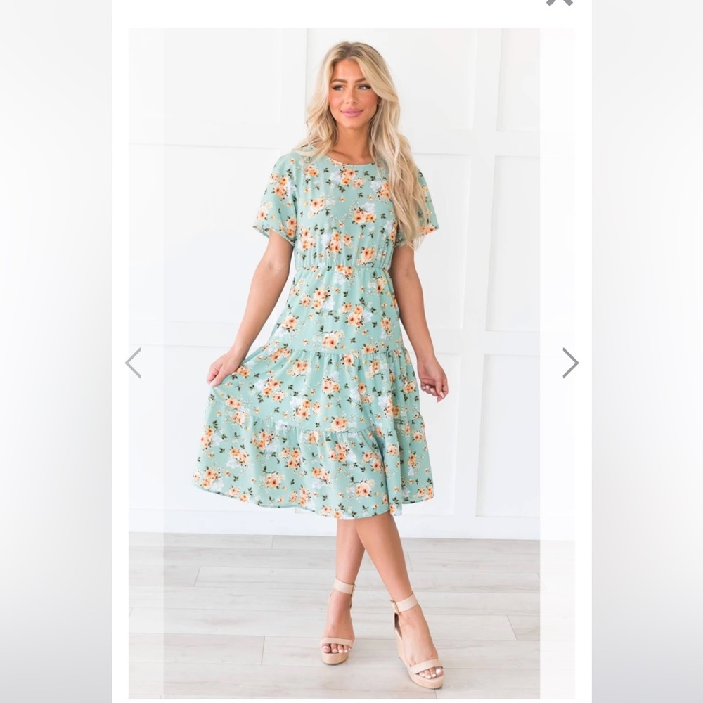 Reborn J Floral Midi Dress S